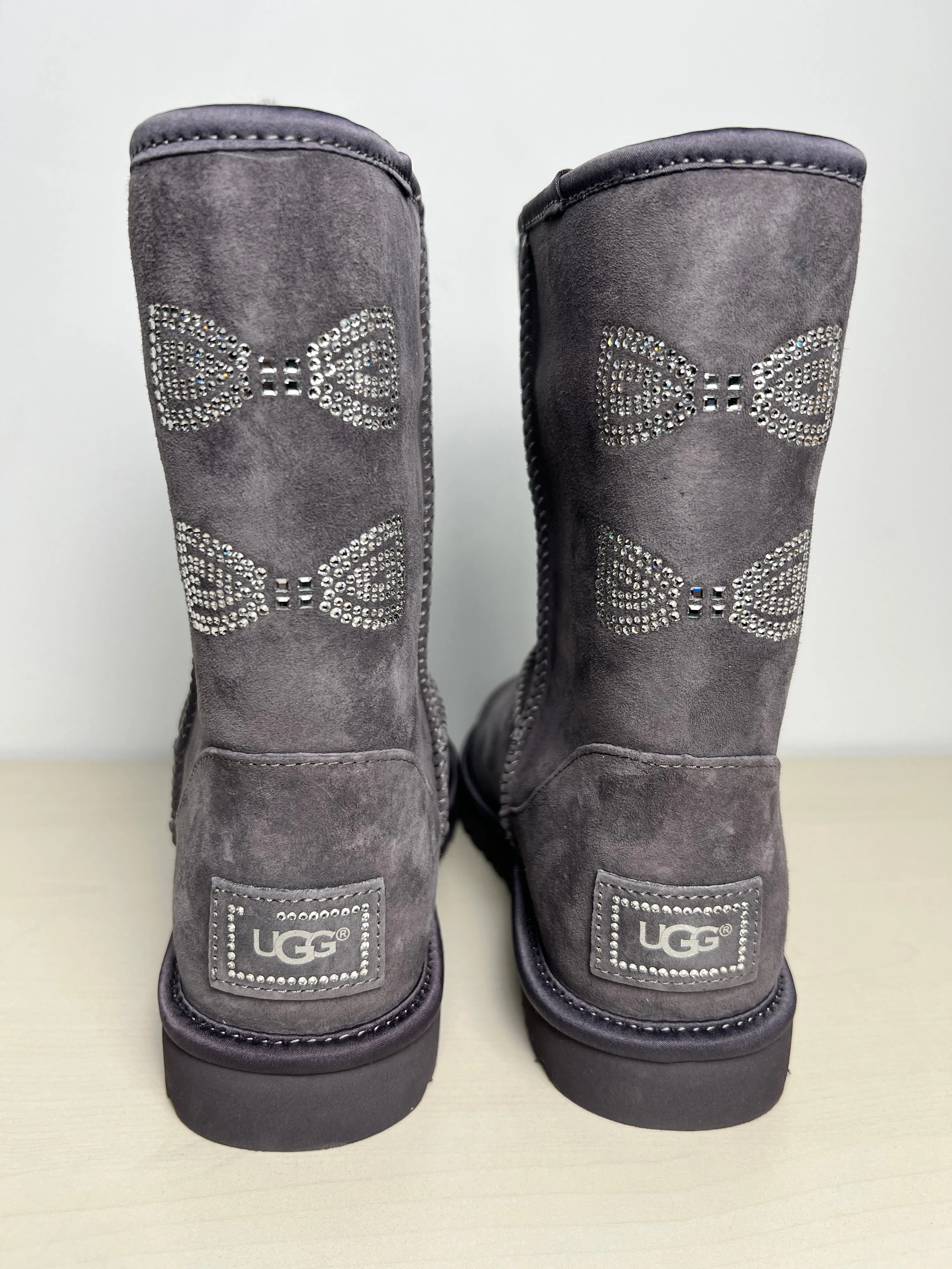 Boots Snow By Ugg In Grey, Size: 9