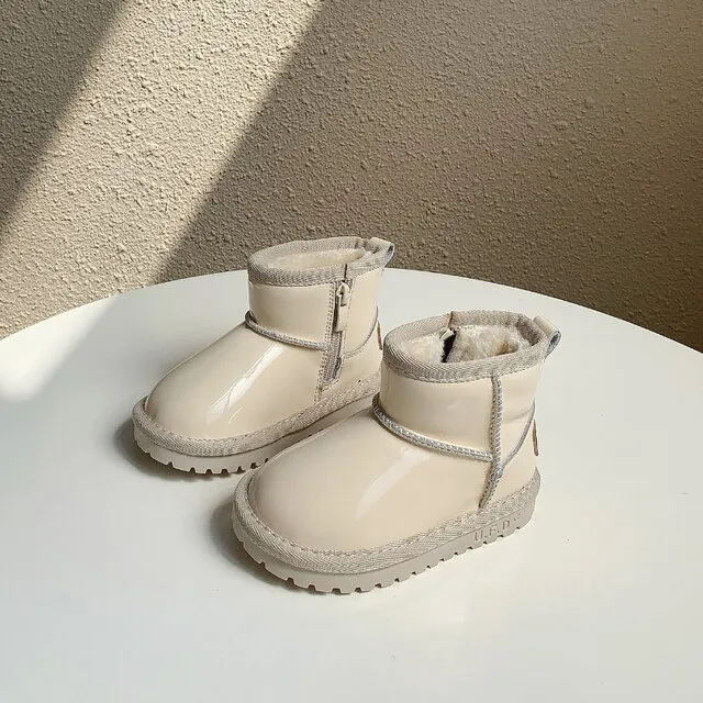 Daphne Girls' Snow Boot