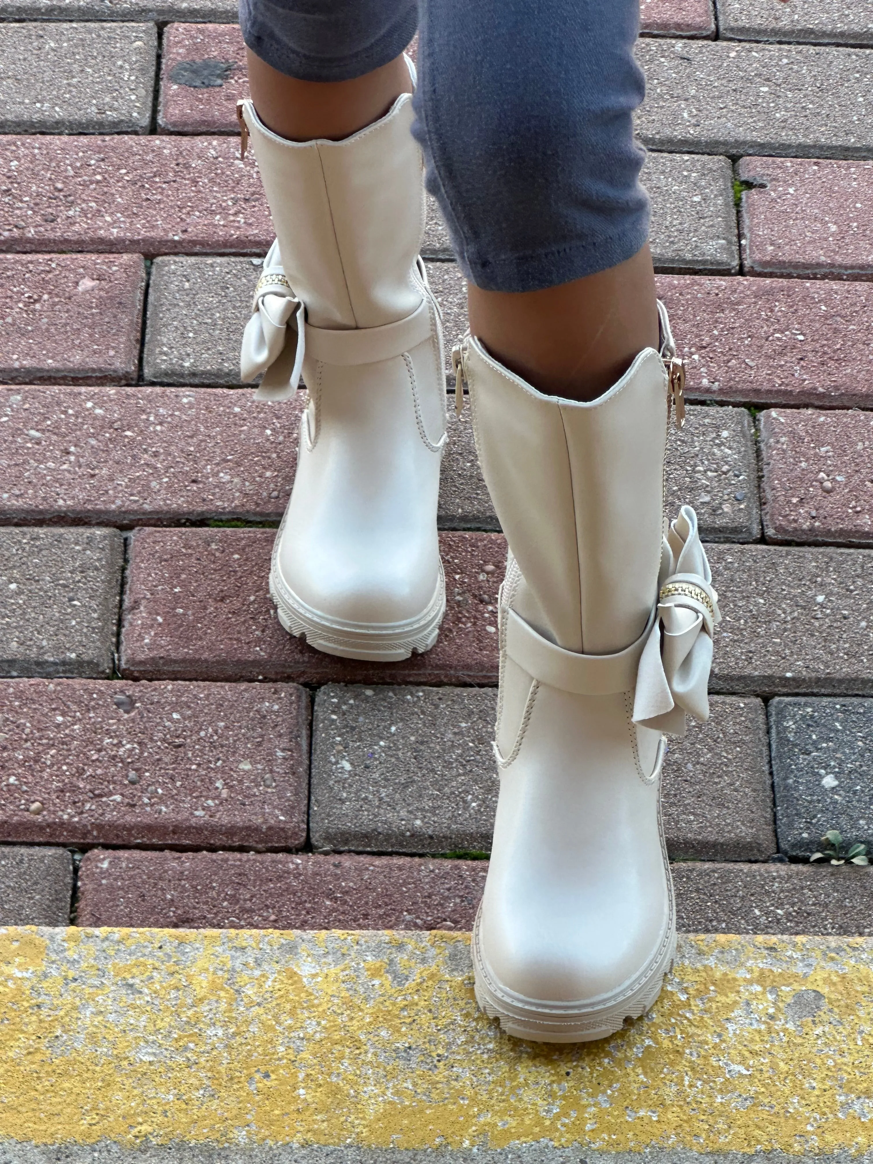 Girls Boots/Bone-Cherry-5K