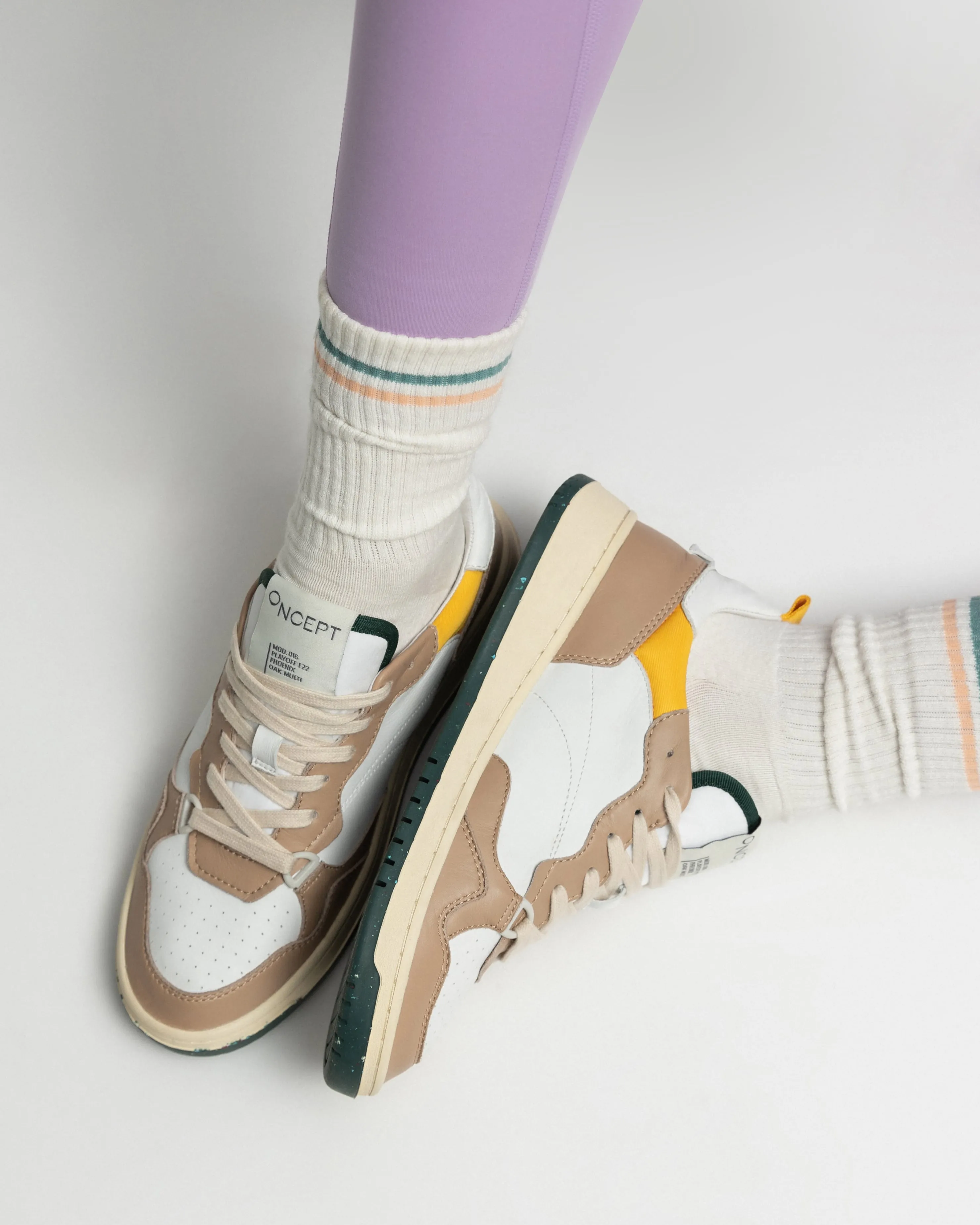 Oncept Phoenix Sneakers in Oak Multi