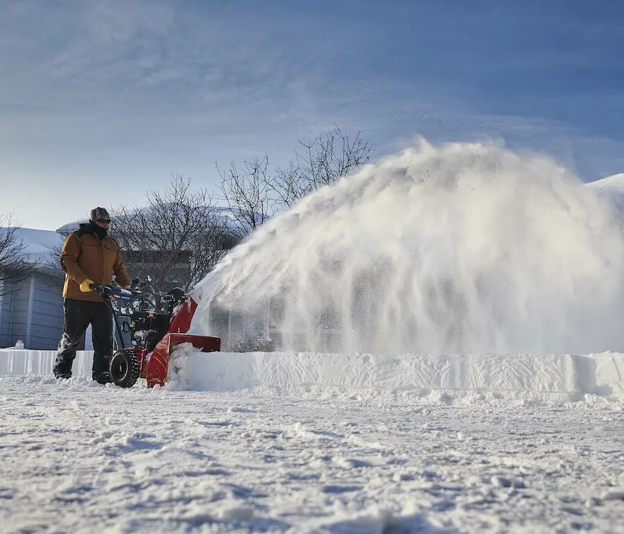 TORO 37807 24" Power Max 724 OE Gas Snow Blower