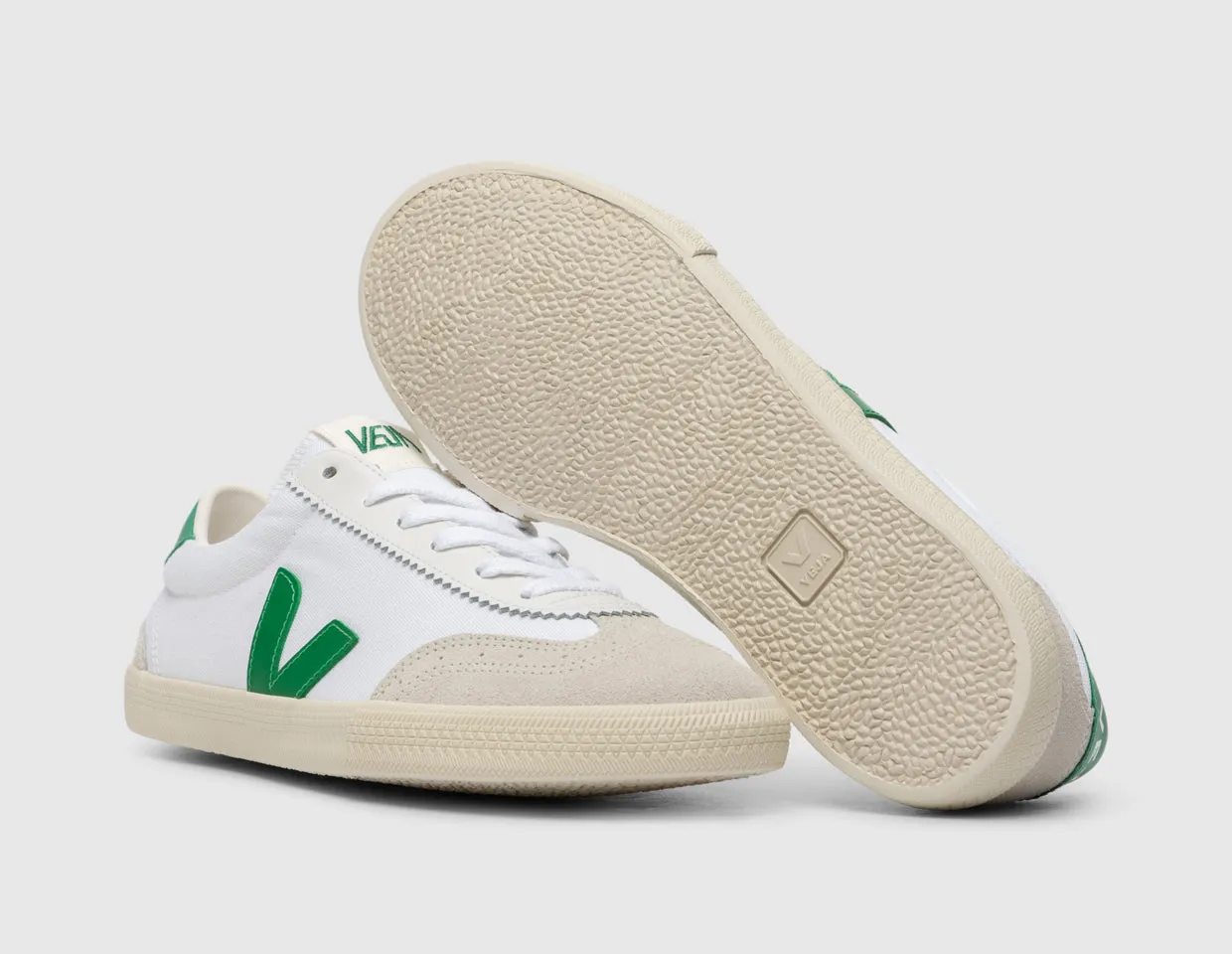 VEJA Volley White / Emerald