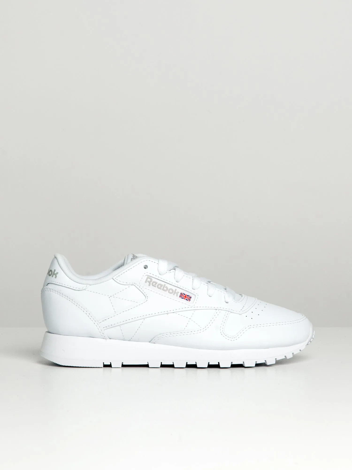 WOMENS REEBOK CLASSIC LEATHER SNEAKERS - CLEARANCE
